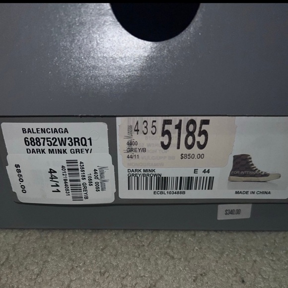 Balenciaga - Picture 6 of 8